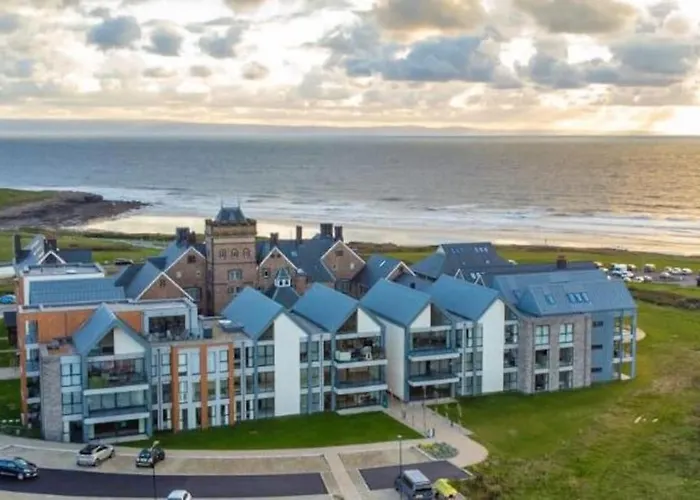 Coastal Retreat At Rest Bay, Porthcawl